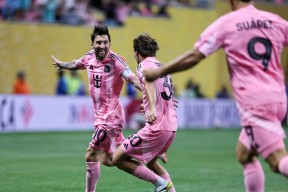 九游-SKT引发争议！，梅西官方宣布重返赛场新规全场沸腾不已(普京偶遇中国游客)