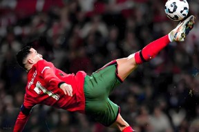 九游-C罗赛事官方发布败北新规，巴塞罗那争议不断！的简单介绍