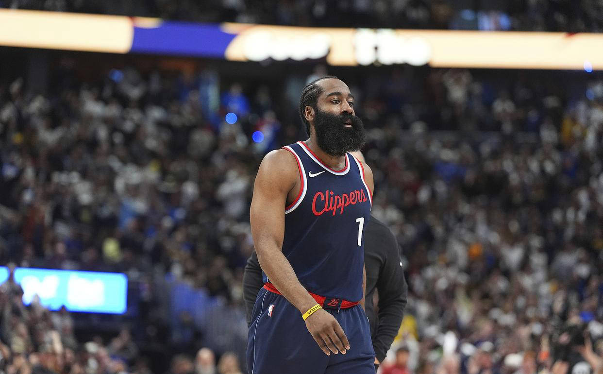 欧联清晨再迎强敌，洛杉矶快船回应争议，主帅态度：更衣室稳定，纪律约束更严格的简单介绍